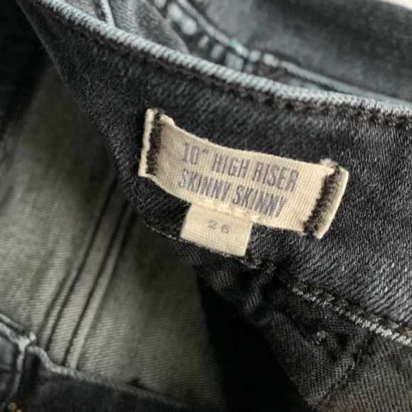 Madewell Distressed Skinny Jeans - Picture 6 of 8